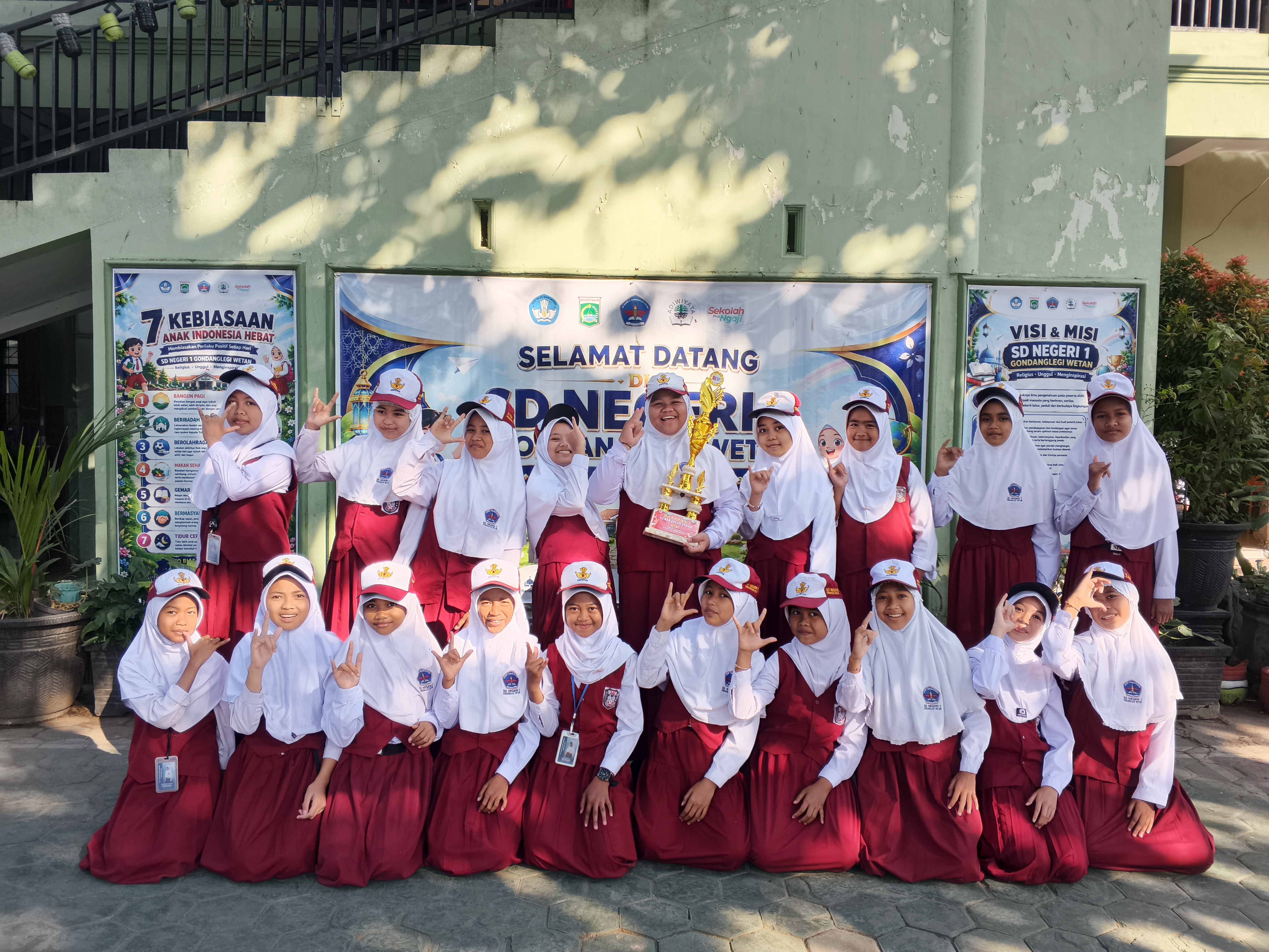Lomba Gerak Jalan Indah